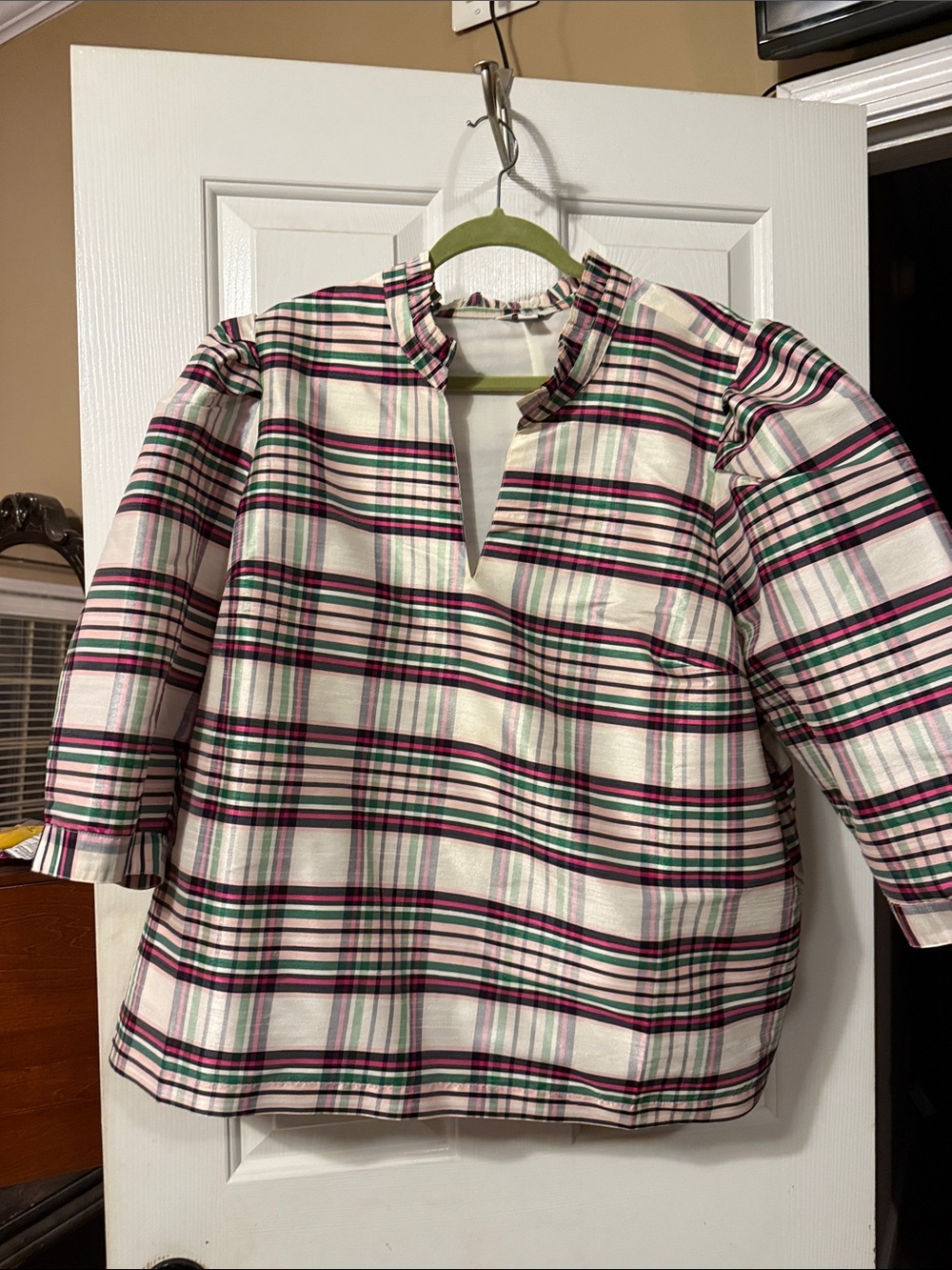 crown & ivy Girls Plaid Popover Top in White, Pink, and Green
